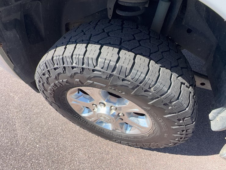 2019-dodge-2500-image-11