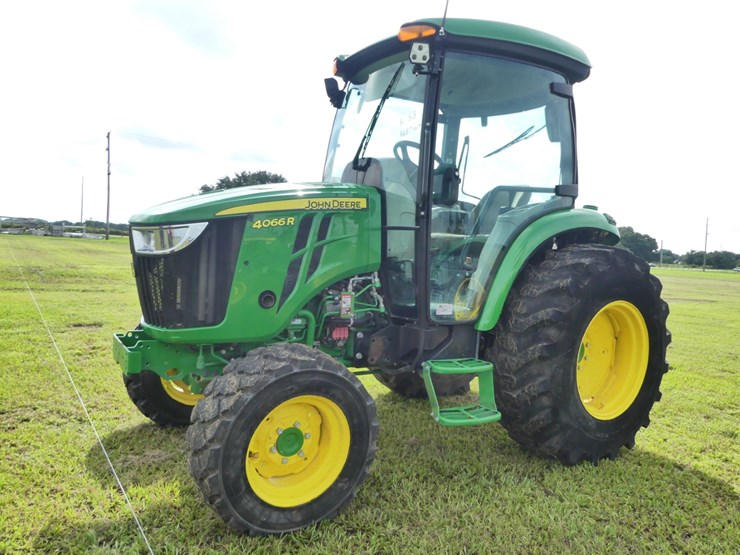 john-deere-4066r-image-2