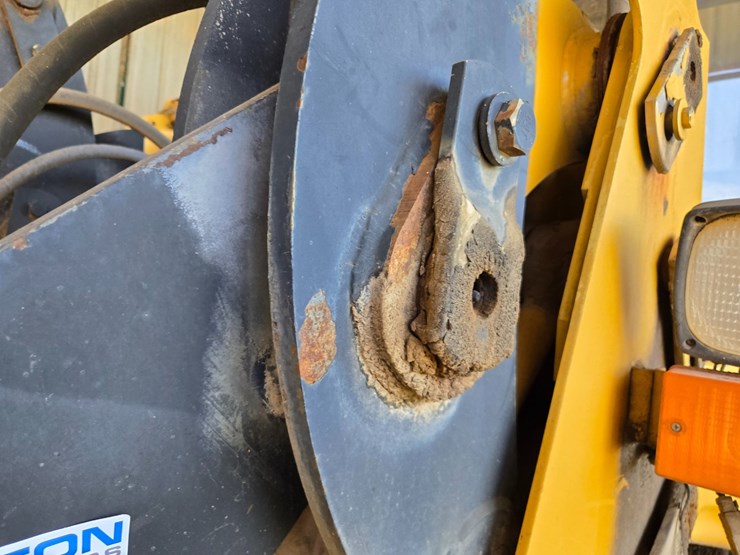 caterpillar-it18f-image-60