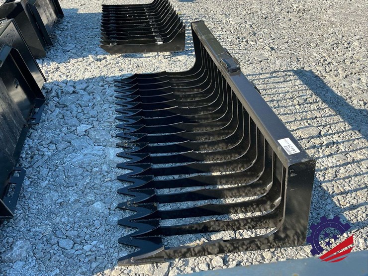 76-in.-skeleton-bucket-low-side-attachment-image-2