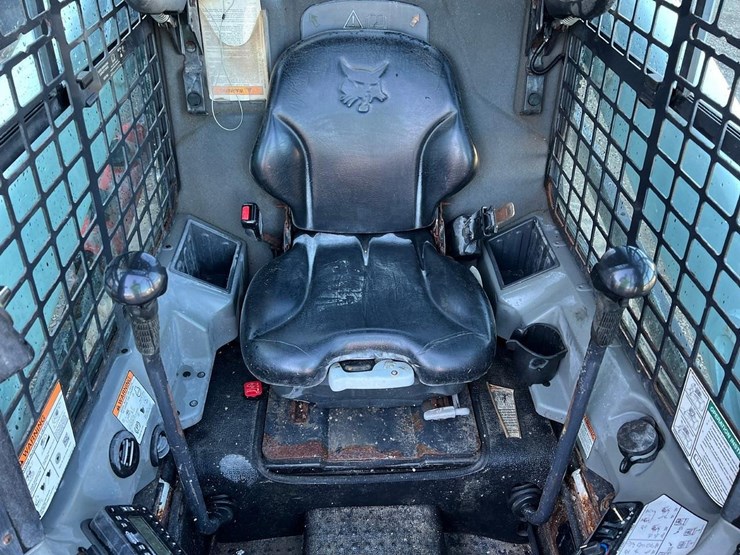 2017-bobcat-s570-image-19