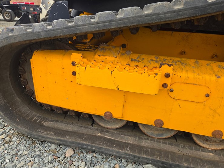 jcb-225t-image-38