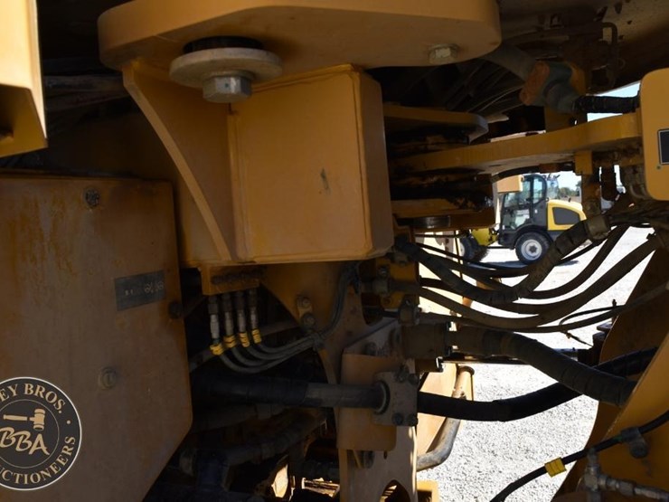 2019-caterpillar-972m-image-38