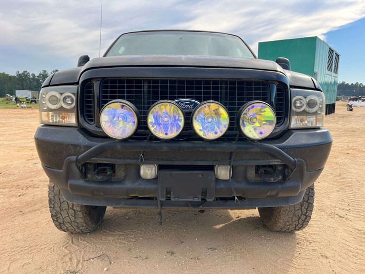 2004-ford-excursion-limited-image-5