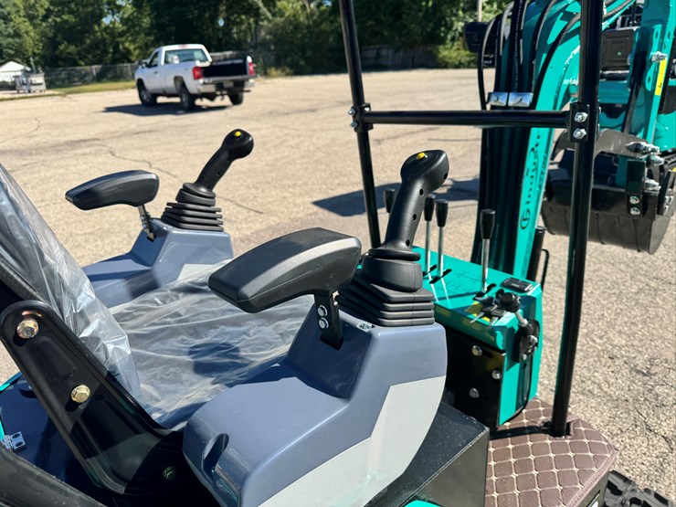 2026-unused-kt13r-mini-excavator-image-8