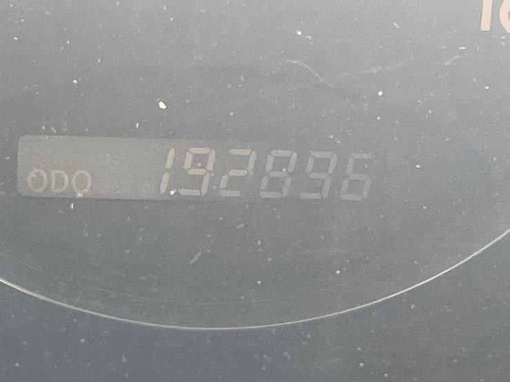 #2762-•-2005-toyota-avalon-(title-in-delay)-image-52