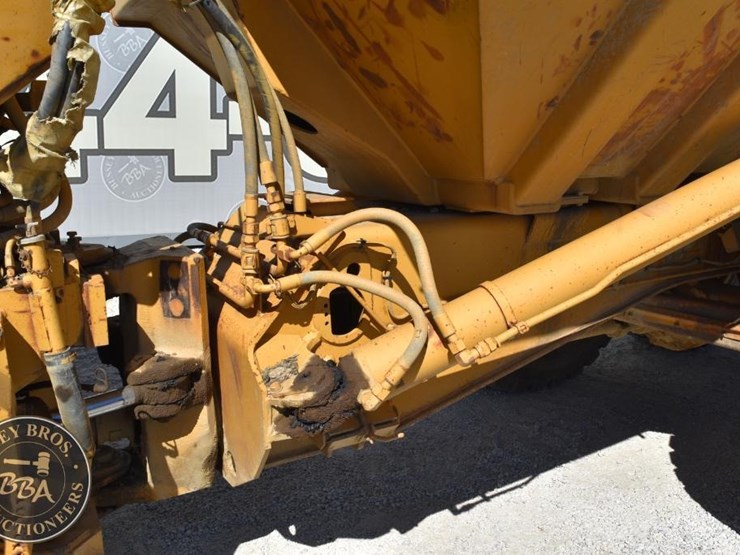 1994-caterpillar-d300d-image-26