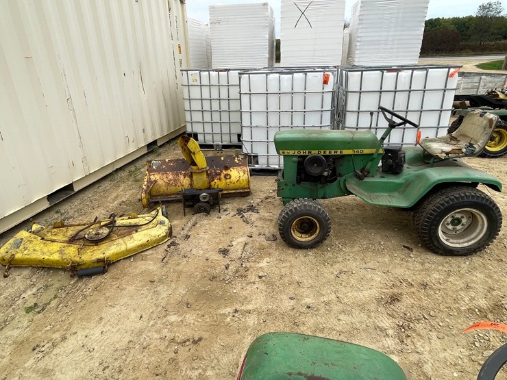 john-deere-140-image-2