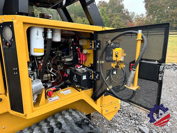 2023-rayco-c120ra-forestry-mulcher-with-fm120-6r-mulcher-head-image-19