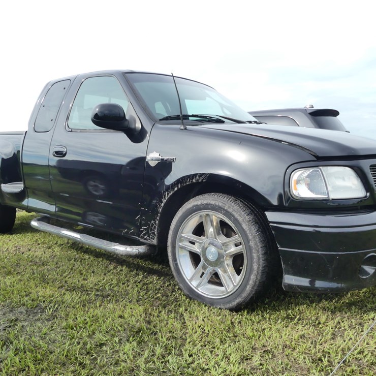 2000 FORD 2000