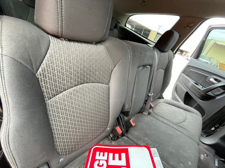 2010-chevrolet-traverse-image-99