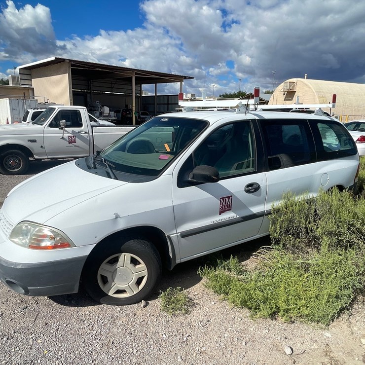 #2774 • 2001 Ford Aerostar Van (Has NM Title)(Offsite at NMSU)