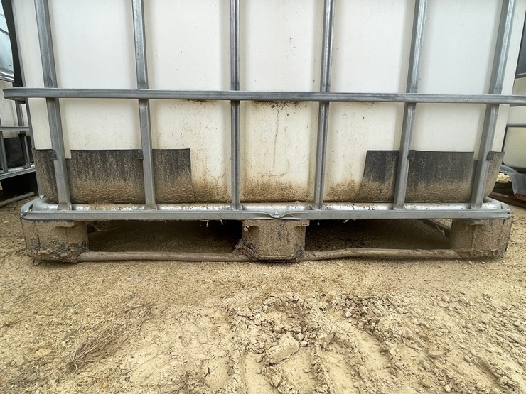 #3042-•-caged-poly-water-totes-image-9