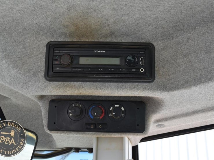 volvo-sd115b-image-56