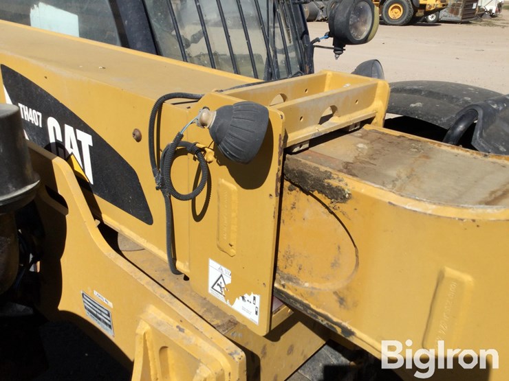 2009-caterpillar-th407-image-12