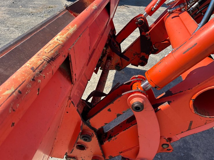 kubota-m105s-image-11