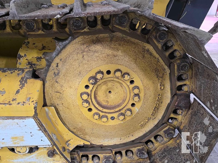 2022-deere-650k-lgp-image-25