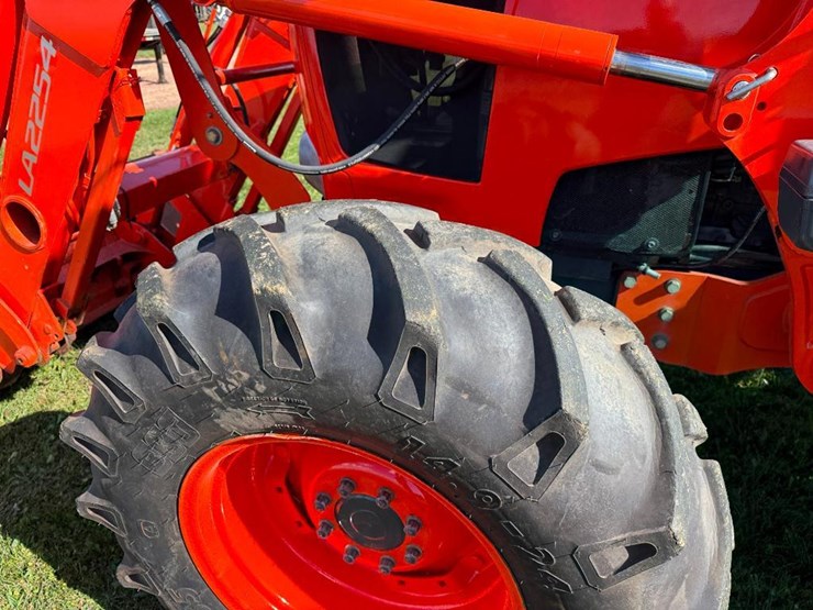 kubota-m135gx-image-10