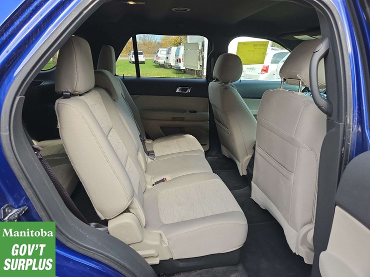 2013-ford-explorer-image-30