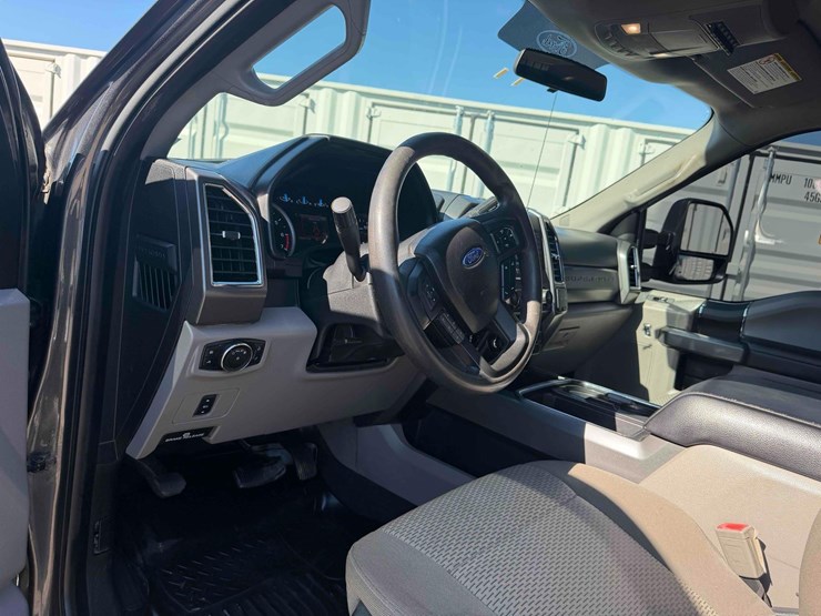 2017-ford-f250-xlt-image-20