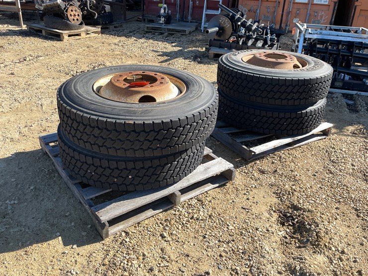 #3021-•-(4)-295/75r22.5-semi-drive-tires-and-rims-image-2