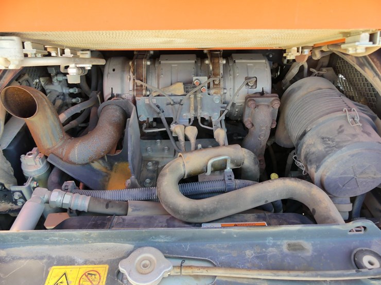 kubota-svl75-2-image-9