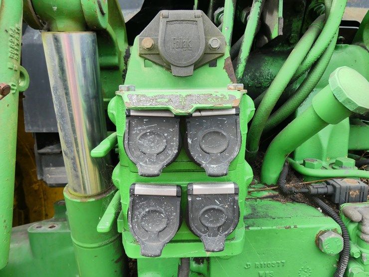 john-deere-7410-image-8