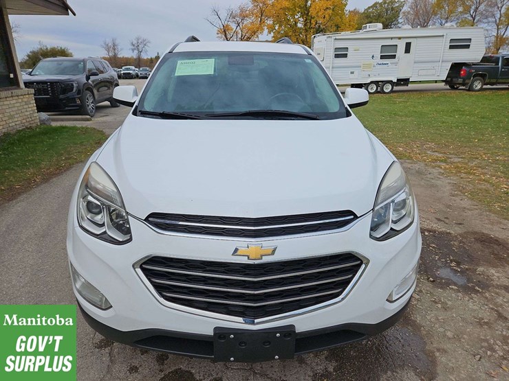 2017-chevrolet-equinox-image-8