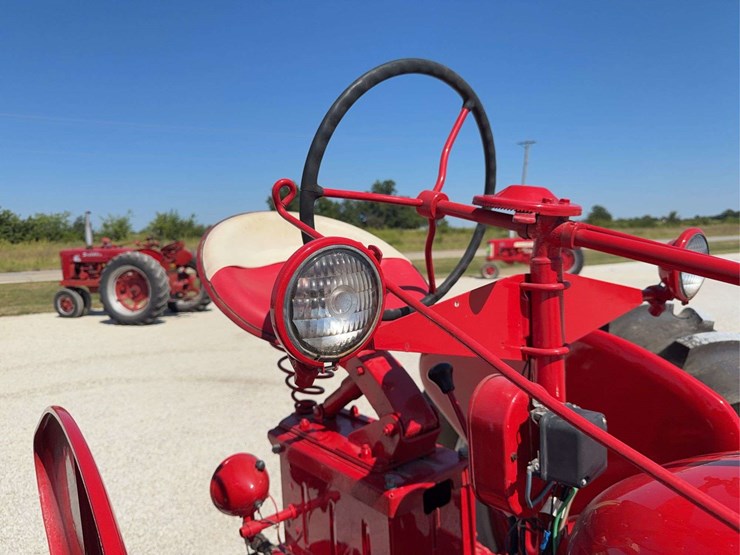 farmall-super-h-image-32