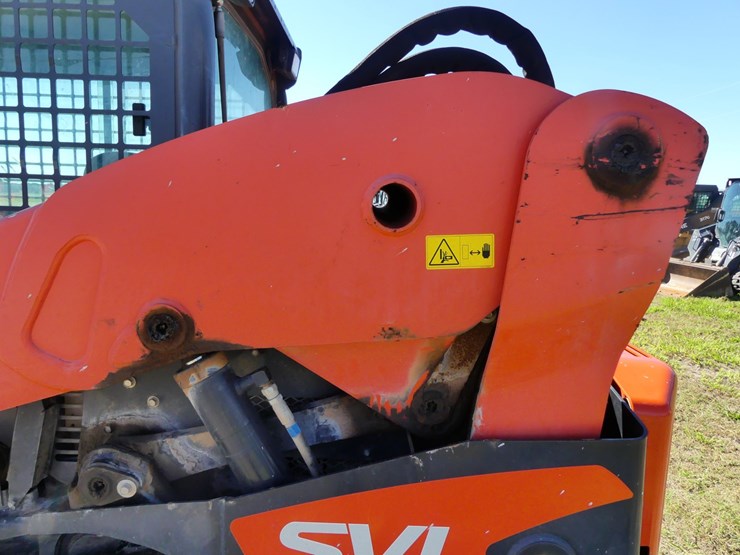 kubota-svl75-2-image-7