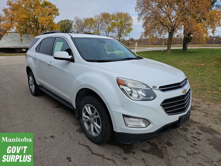 2017-chevrolet-equinox-image-2
