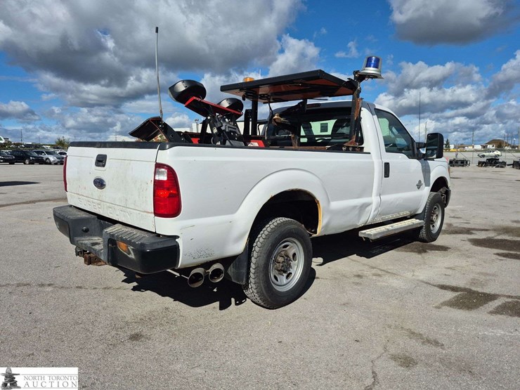 2015-ford-f350-image-5