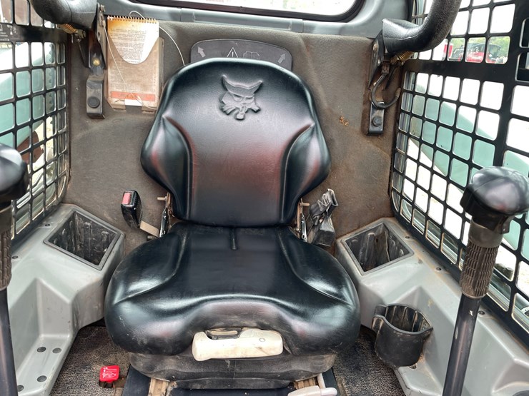 2015-bobcat-t550-image-41
