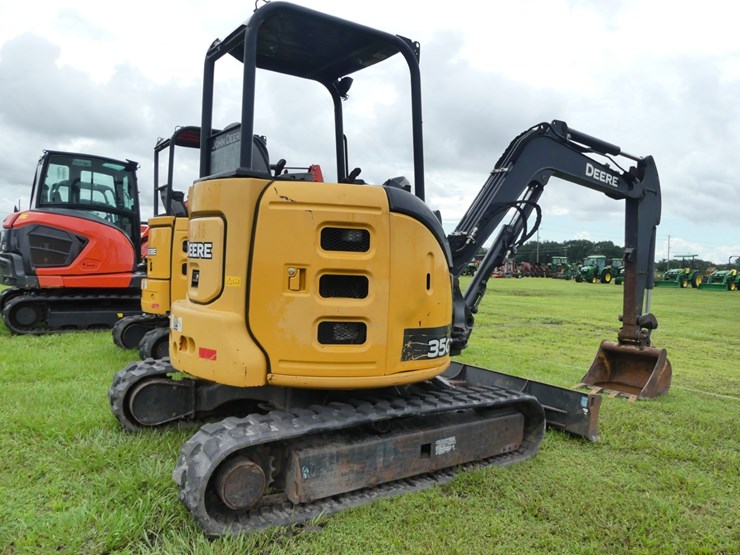 2018-deere-85g-image-3