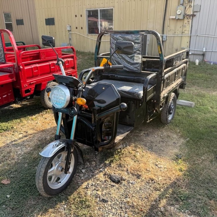 NEW Three-Wheel Electric Dump Cart