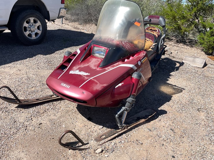 #2898-•-yamaha-venturo-snowmobile-image-50