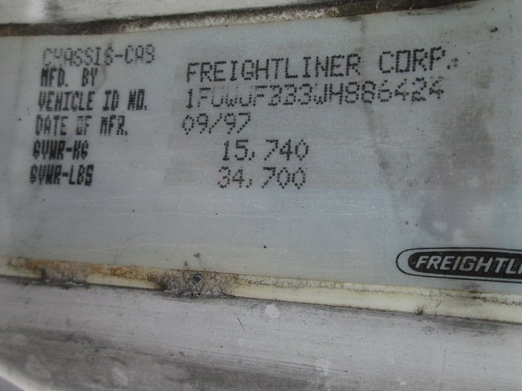 1998-freightliner-fl80-image-39