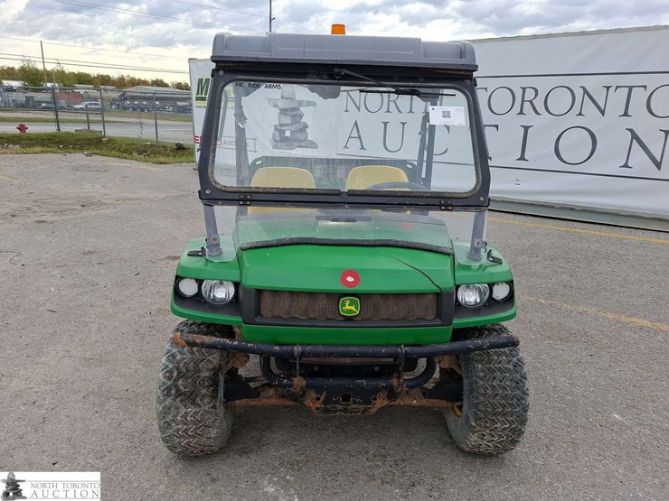 john-deere-gator-image-2