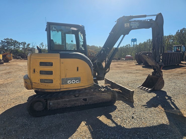 deere-60g-image-12