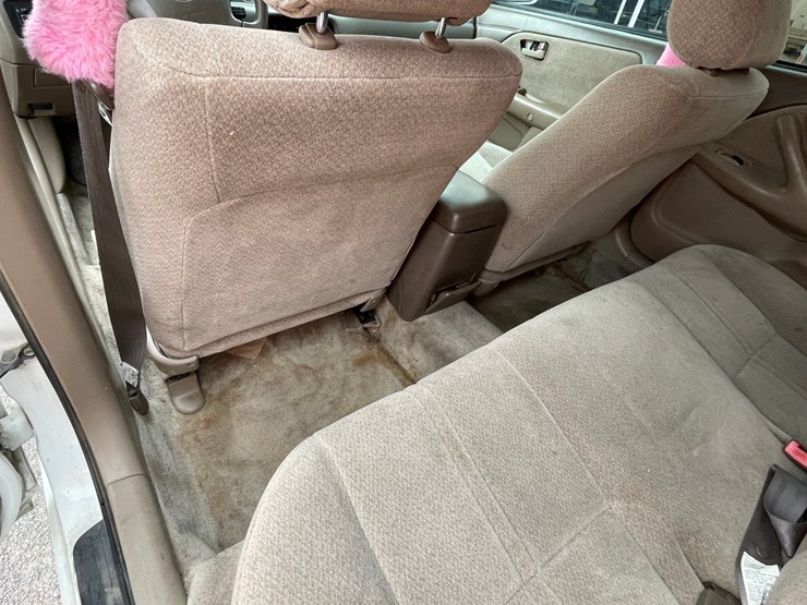 #2768-•-2001-toyota-camry-(title-in-delay)-image-20