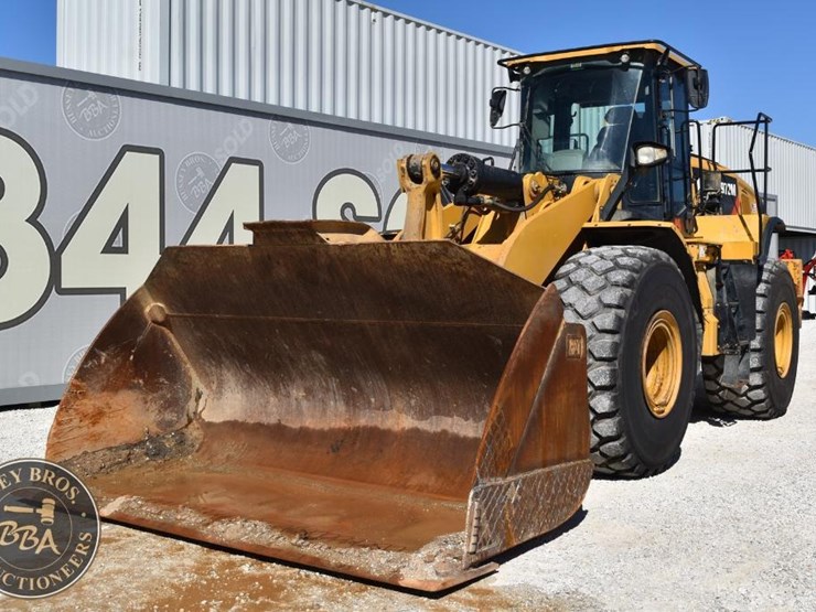 2019-caterpillar-972m-image-1