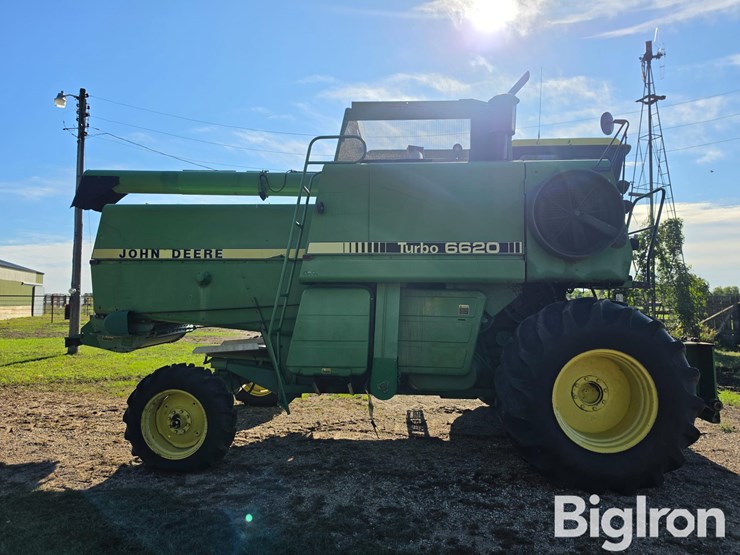 1983-john-deere-6620-image-4