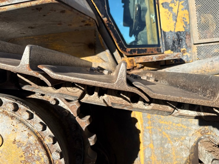 2005-caterpillar-d6n-lgp-image-63