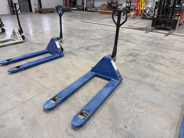 pallet-jack-image-1