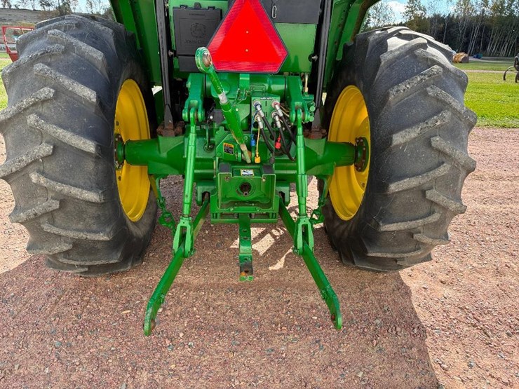 john-deere-6403-image-35