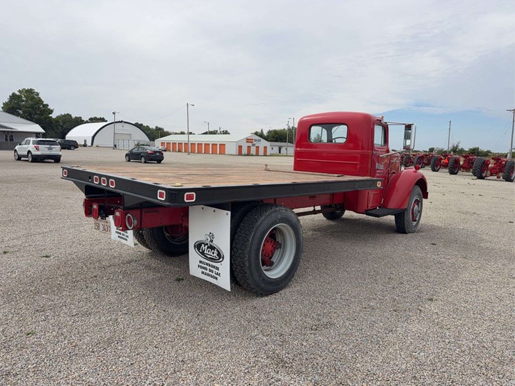 1951-mack-a30-image-5