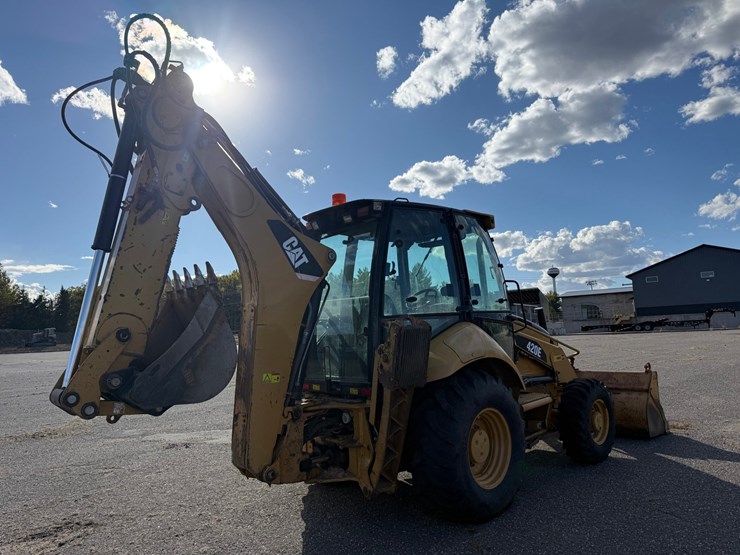 caterpillar-420e-image-5