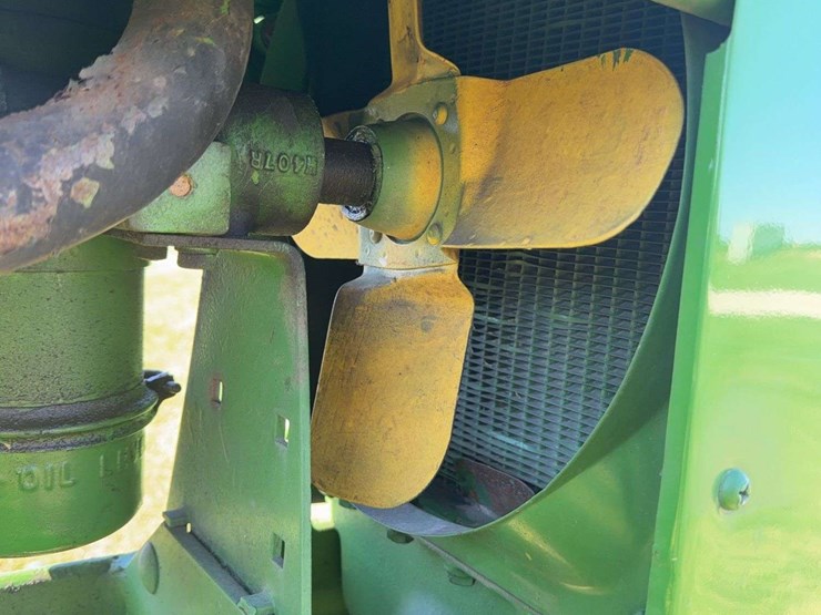 john-deere-h-image-14