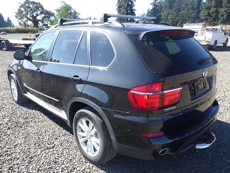 2011-bmw-x5-image-3