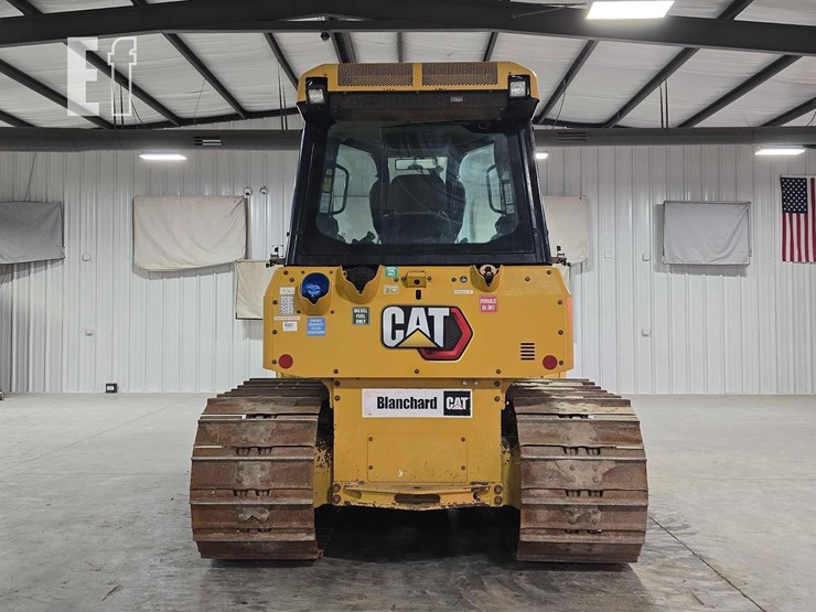 2022-caterpillar-d3-lgp-image-8